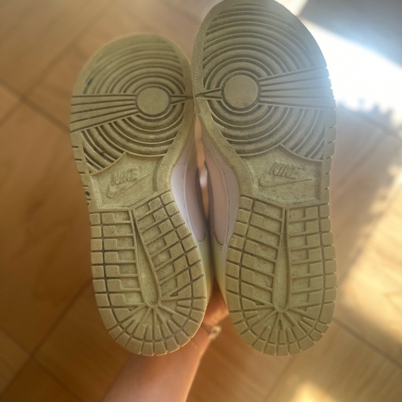 NIKE PASTEL DUNKS - Picture 7 of 7